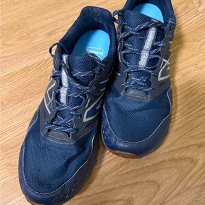 New Balance Men's Blue Athletic Shoes